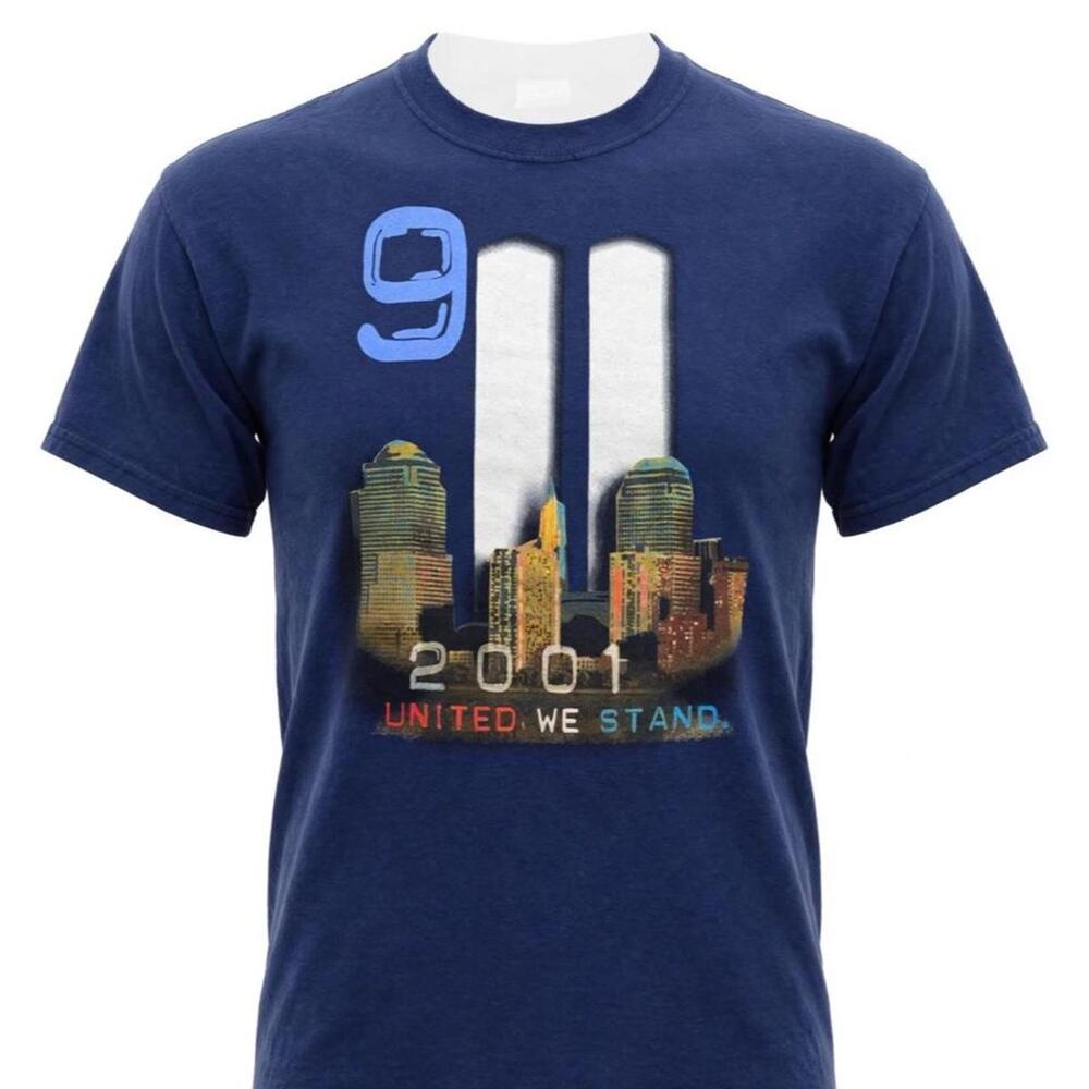 Vintage 911 T-Shirt L 2001 United We Stand Twin Towers Memorial Navy Blue